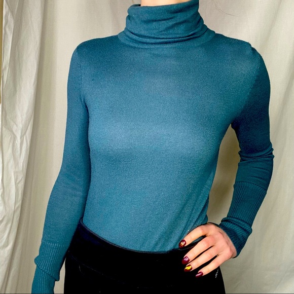 Teal Turtleneck long sleeve Top size small - Picture 11 of 14
